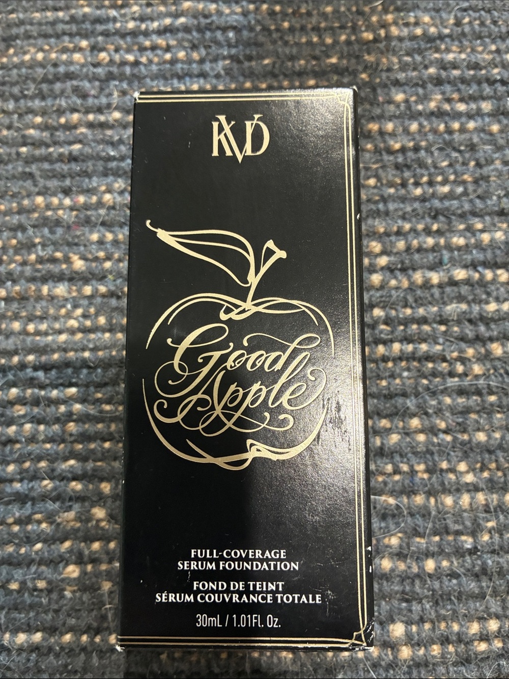 Kat Von D Good Apple Full-Coverage Serum Foundation - Black and Gold